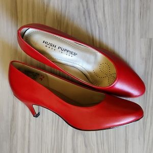 Hush Puppies Red Kitten Heels sz 7.5